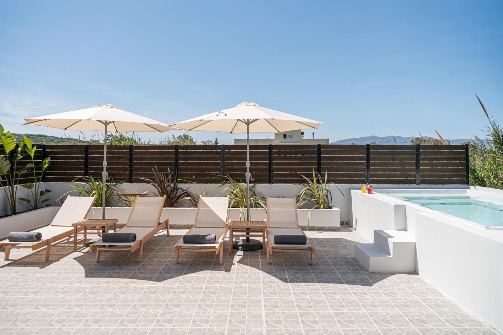 Sol Luxury Apartment - Close To The Beach With A Private Mini Pool 하니아 외부 사진