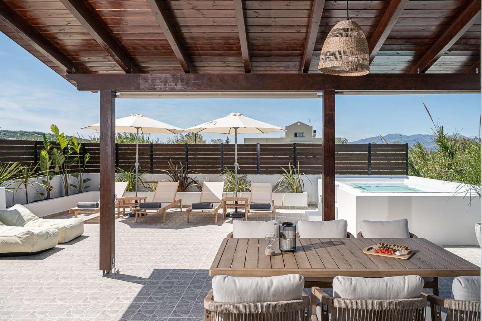 Sol Luxury Apartment - Close To The Beach With A Private Mini Pool 하니아 외부 사진