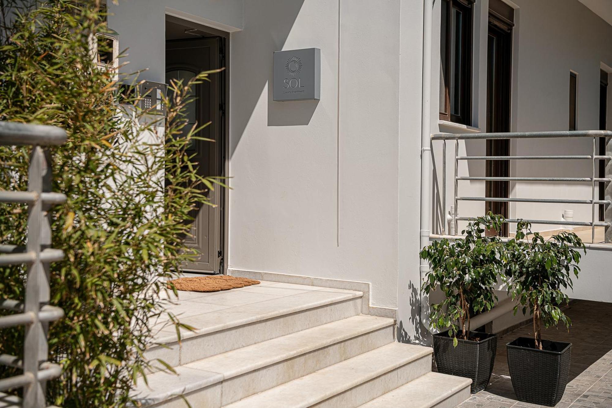 Sol Luxury Apartment - Close To The Beach With A Private Mini Pool 하니아 외부 사진