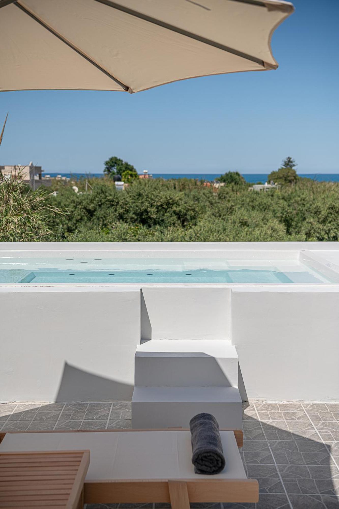Sol Luxury Apartment - Close To The Beach With A Private Mini Pool 하니아 외부 사진